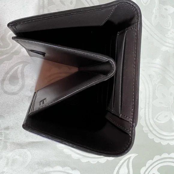 2005: Coach Set in VGUC - Picture 7 of 14